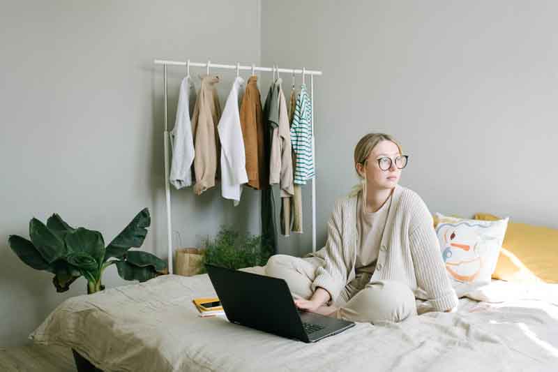 Bedroom Decluttering - Before you bring out any rubbish bags or donations boxes, sit down and think about what you have. Bedroom Decluttering - Before you bring out any rubbish bags or donations boxes, sit down and think about what you have.